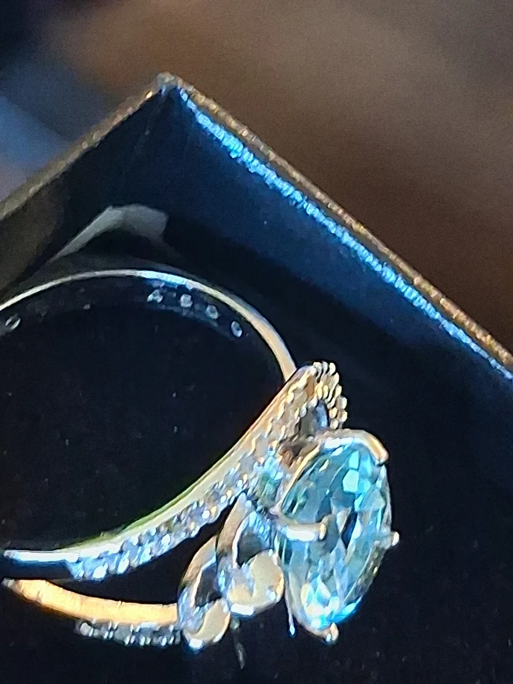 N/A elegant teardrop